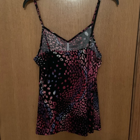 No boundaries tank. Multi color. XL 15-17 - Picture 3 of 5